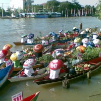 Uniknya Pasar Terapung Martapura